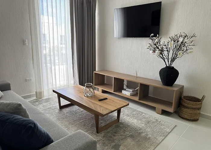 Comfortable 2br Pool & Gym
